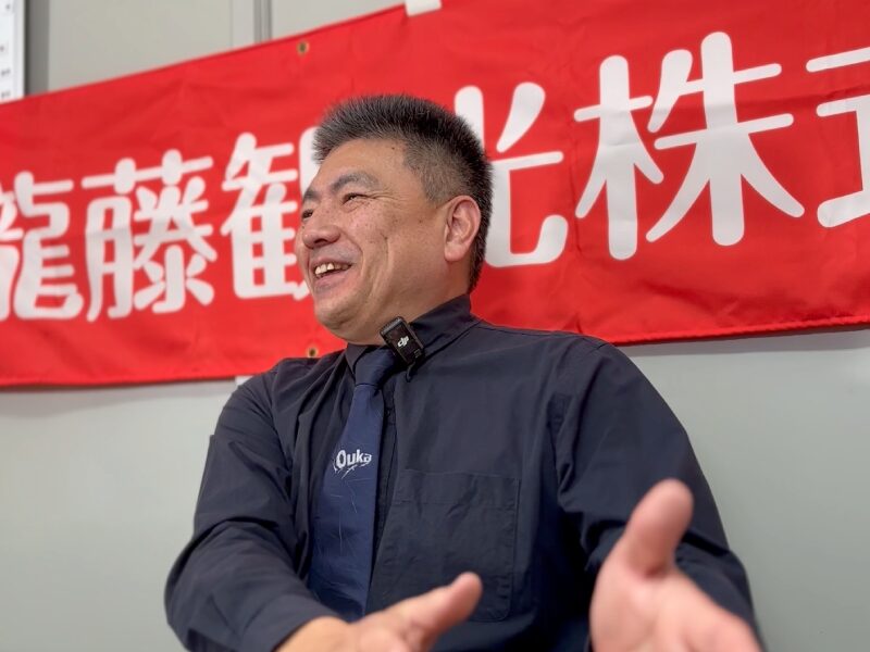 バス運転手の魅力を語る鈴木さん