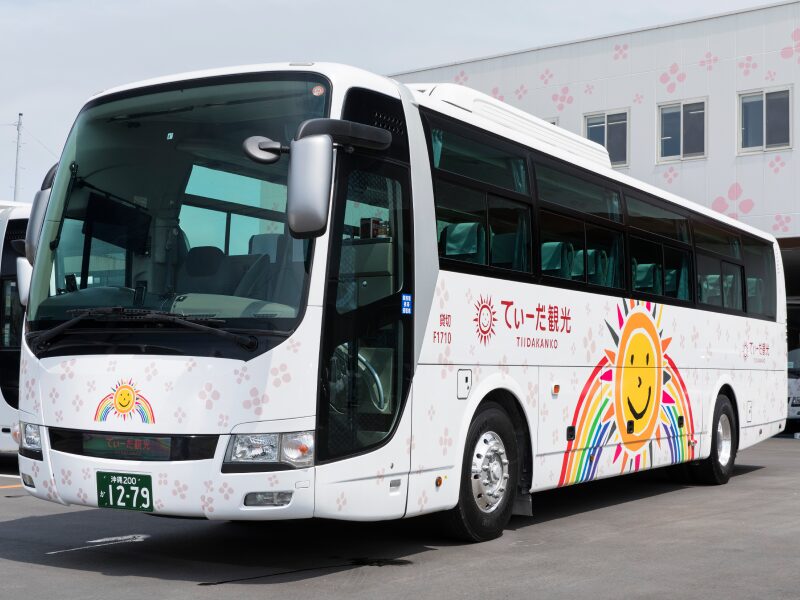 てぃーだ観光株式会社のバス写真です。