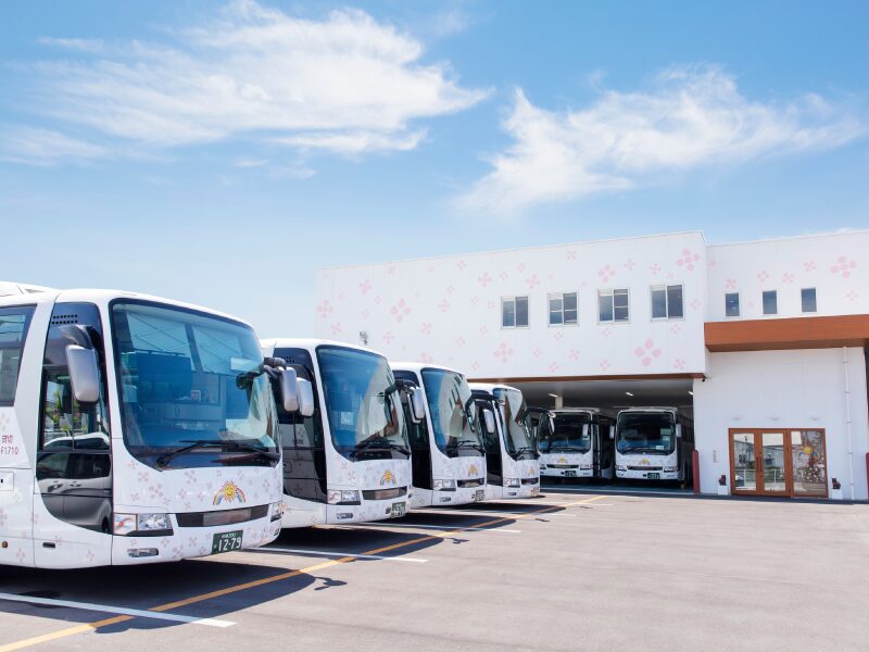 てぃーだ観光株式会社の観光バス写真