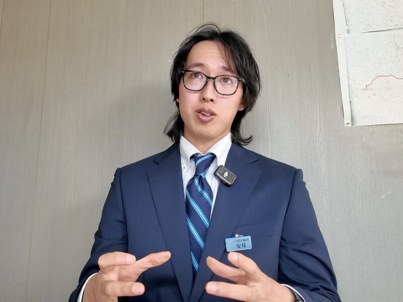 つばさ観光株式会社の安見運転手