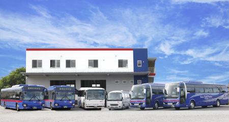 株式会社啓和たすかるの所有するバス